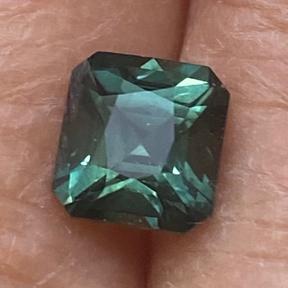 REAL Teal / Green NATURAL Sapphire - 1.09 Carats - NO HEAT - Kenya